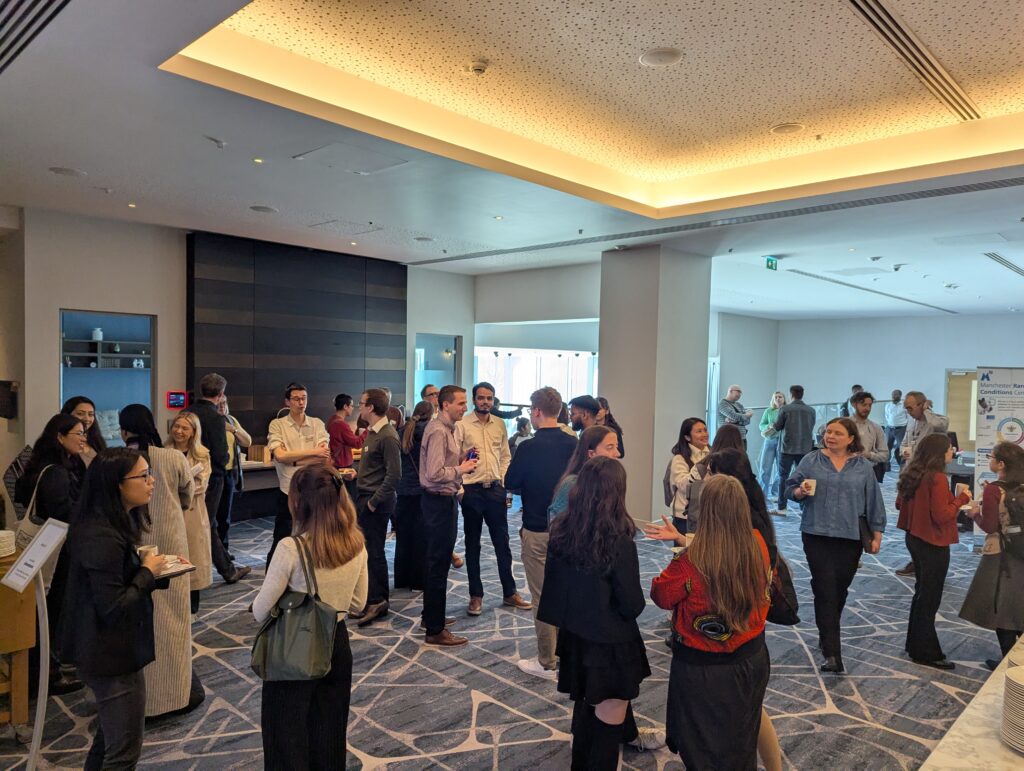 Group Networking Photo P1